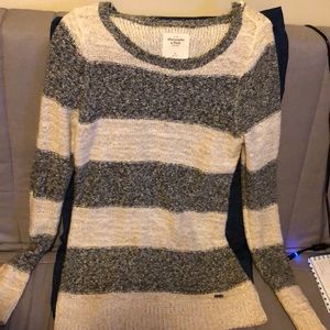Abercrombie & Fitch Grey and White striped sweater